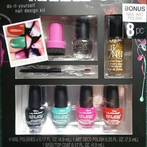 L.A colors Do it yourself nail kit